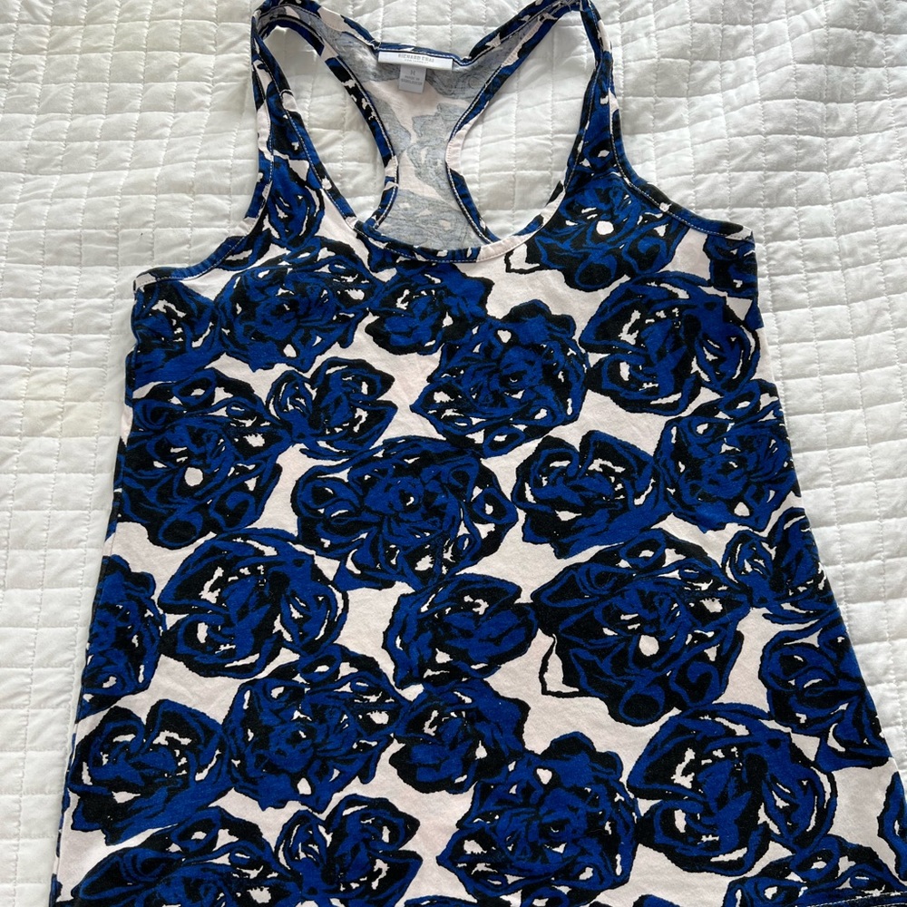 💙 Richard Chai for Target- Racerback Floral Tank